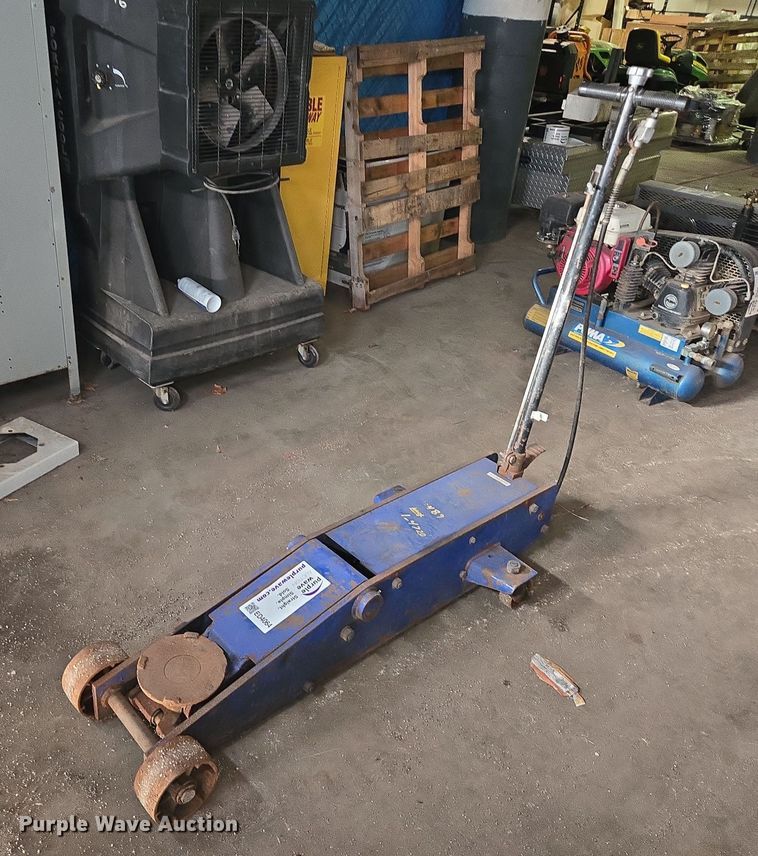 image for item ED4064 Westward floor jack