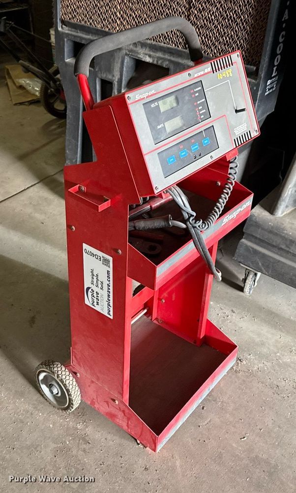 image for item ED4070 Snap-On MT-3750 battery charger