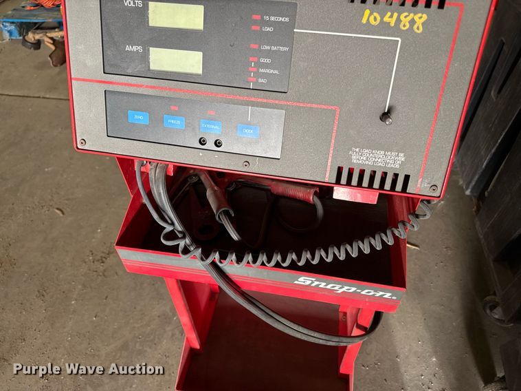 image for item ED4070 Snap-On MT-3750 battery charger