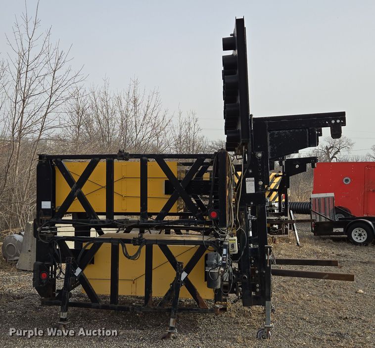 image for item ED4072 2005 Trinity  Energy Absorption system crash attenuator