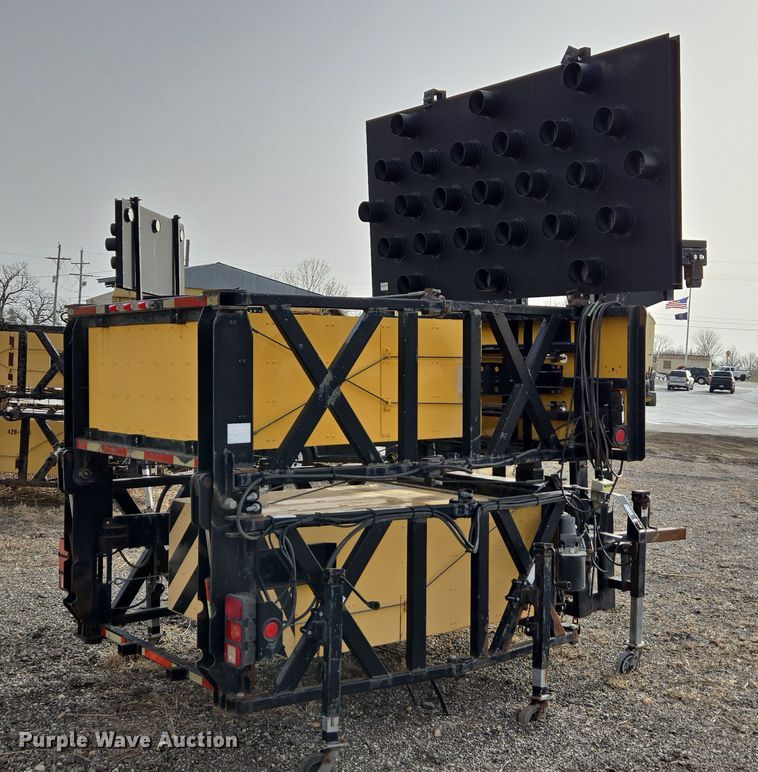 image for item ED4072 2005 Trinity  Energy Absorption system crash attenuator