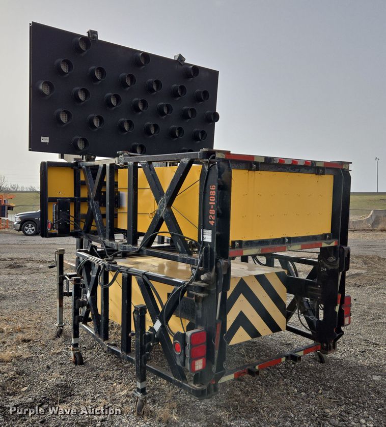 image for item ED4072 2005 Trinity  Energy Absorption system crash attenuator