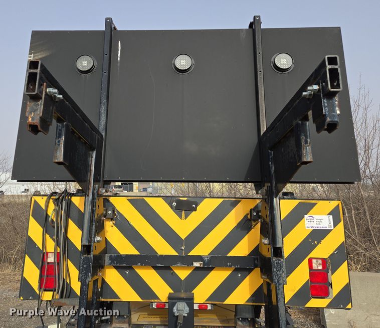 image for item ED4072 2005 Trinity  Energy Absorption system crash attenuator