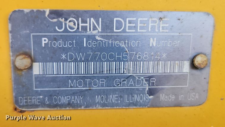 image for item EI8323 2000 John Deere 770CH motor grader