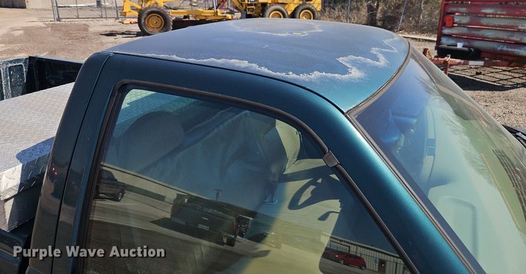 image for item EI8871 1998 Chevrolet C1500 pickup truck