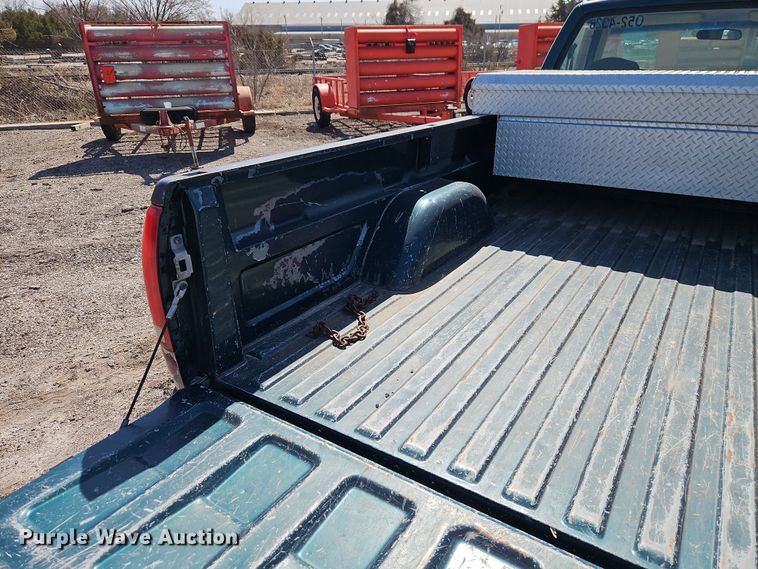 image for item EI8871 1998 Chevrolet C1500 pickup truck