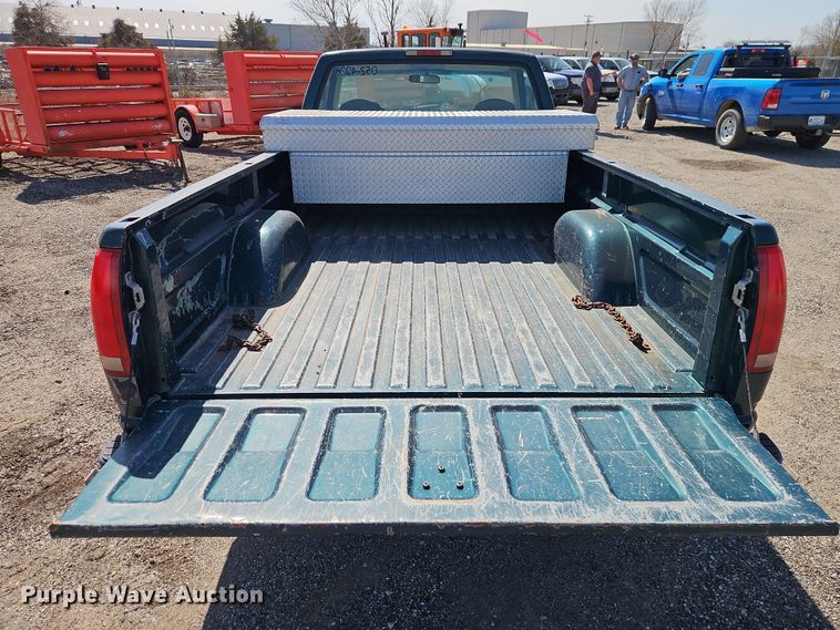 image for item EI8871 1998 Chevrolet C1500 pickup truck