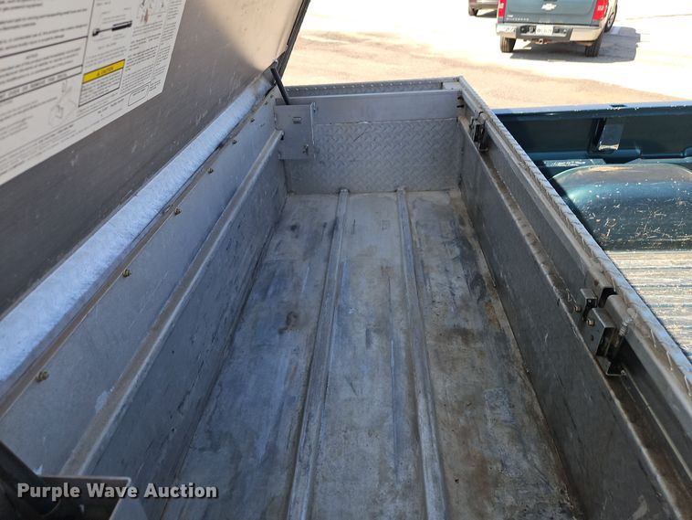 image for item EI8871 1998 Chevrolet C1500 pickup truck