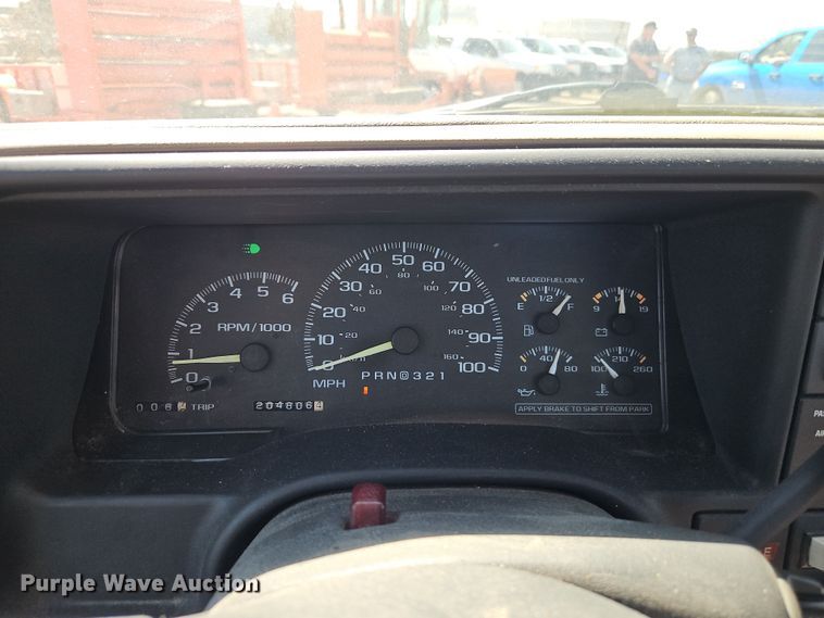 image for item EI8871 1998 Chevrolet C1500 pickup truck