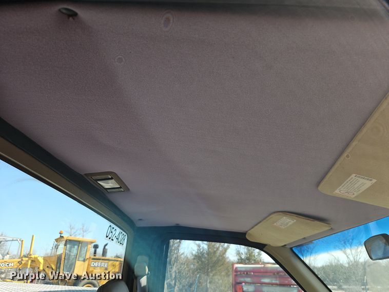 image for item EI8871 1998 Chevrolet C1500 pickup truck