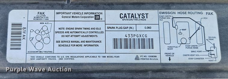 image for item EI8871 1998 Chevrolet C1500 pickup truck