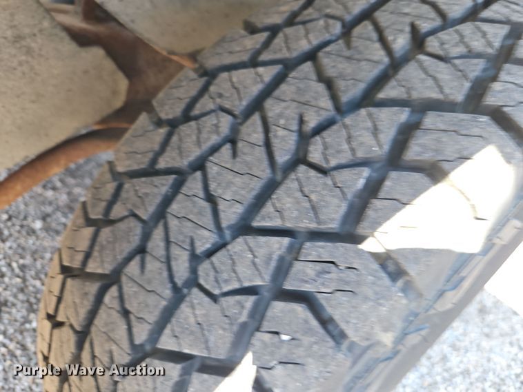 image for item EI8871 1998 Chevrolet C1500 pickup truck