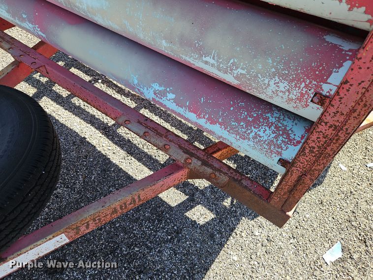 image for item EI8872 2002 Road Hog utility trailer