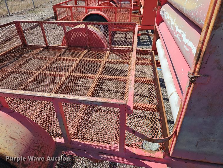 image for item EI8872 2002 Road Hog utility trailer