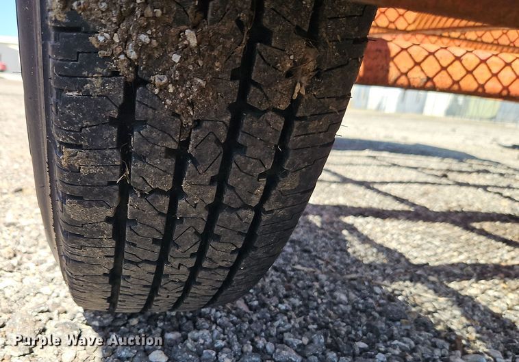 image for item EI8872 2002 Road Hog utility trailer