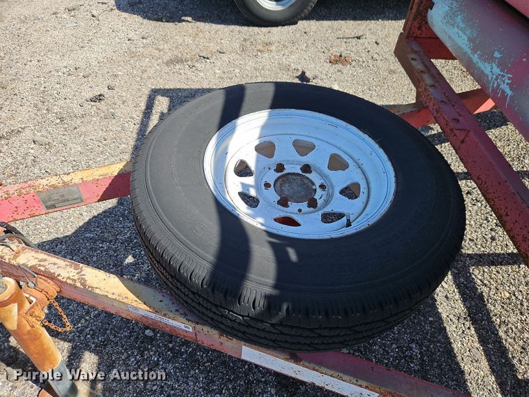 image for item EI8872 2002 Road Hog utility trailer