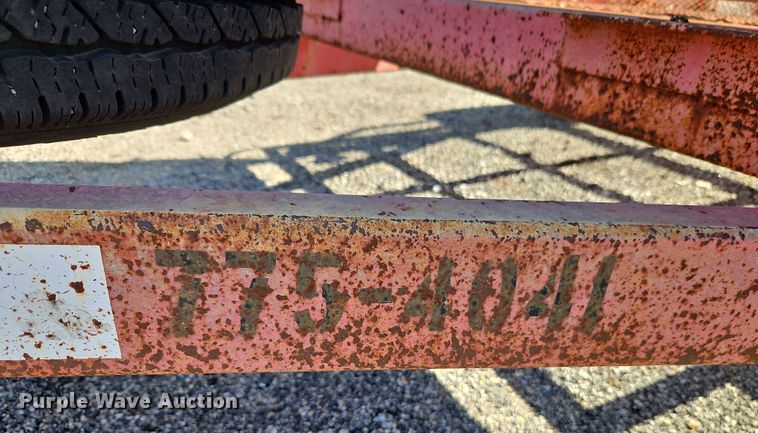 image for item EI8872 2002 Road Hog utility trailer