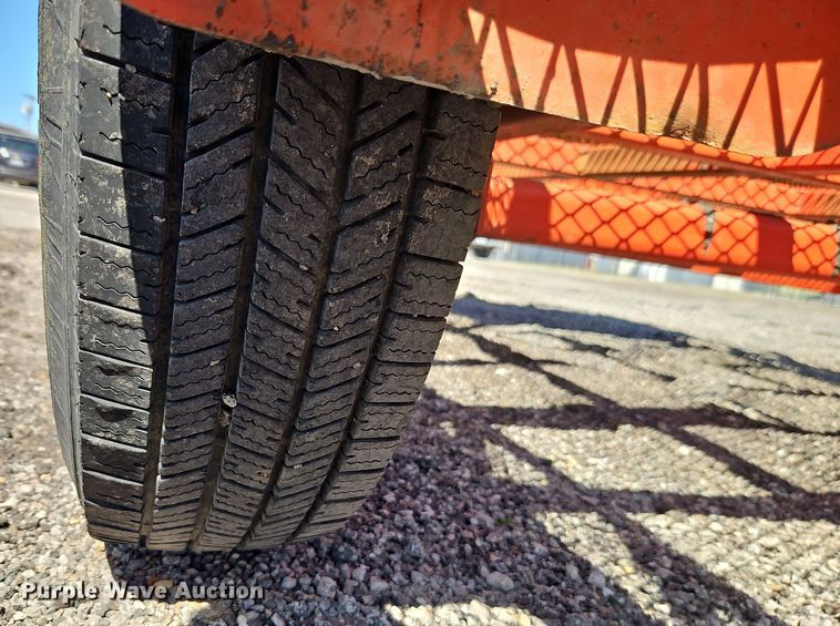 image for item EI8873 2002 Road Hog utility trailer