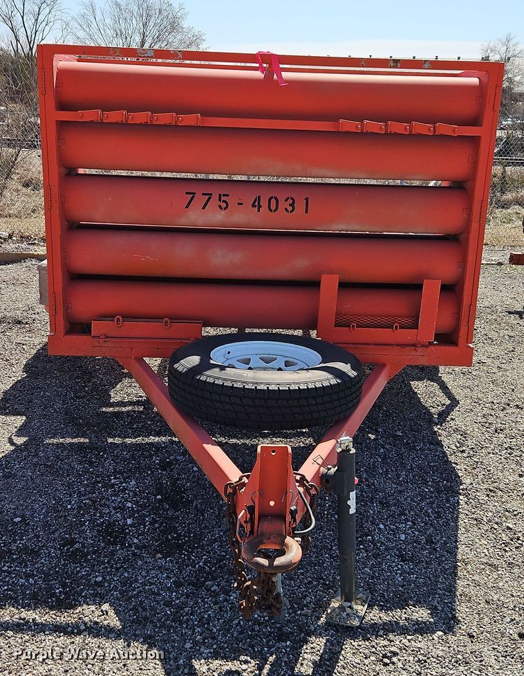 image for item EI8874 2002 Road Hog utility trailer