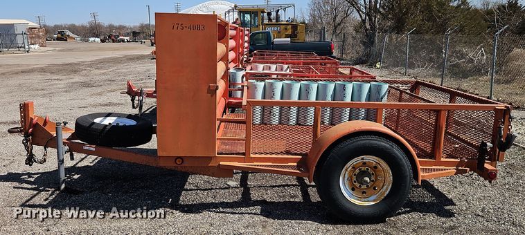 image for item EI8875 2003 King Manufacturing utility trailer