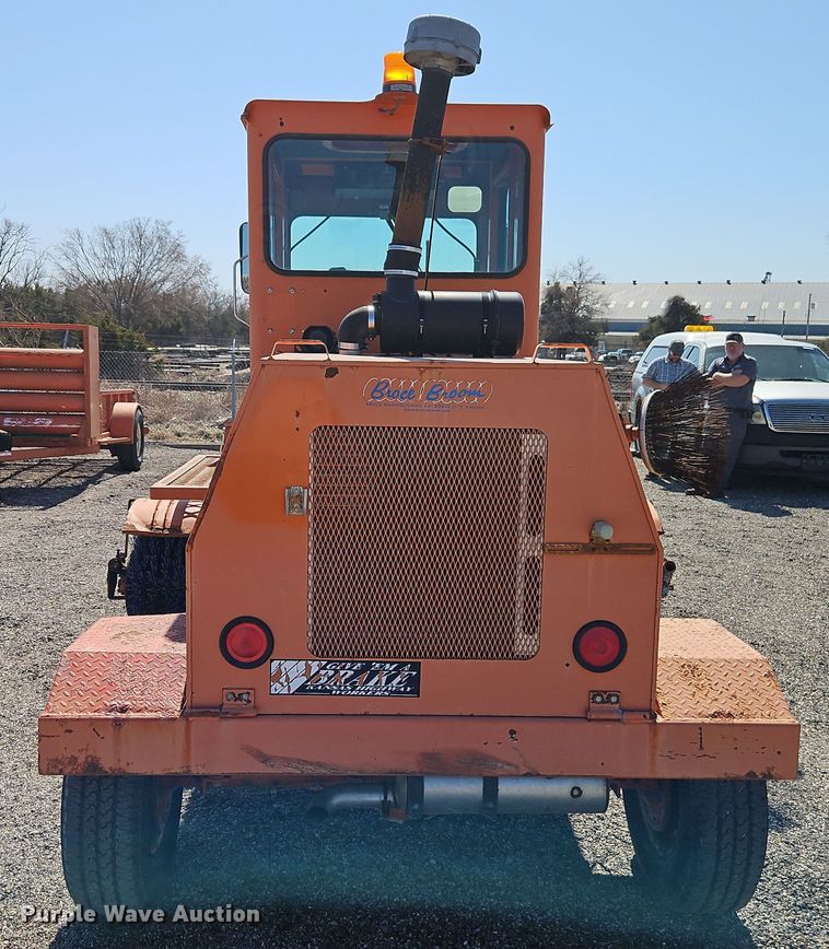 image for item EI8876 2009 Broce Broom RJ 350 broom