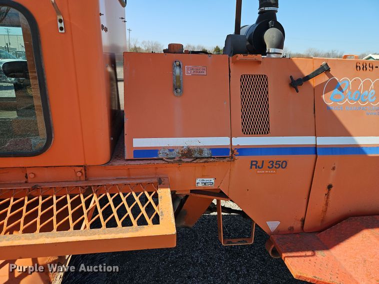 image for item EI8876 2009 Broce Broom RJ 350 broom