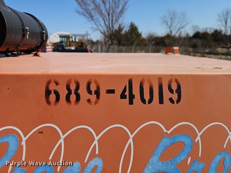 image for item EI8876 2009 Broce Broom RJ 350 broom