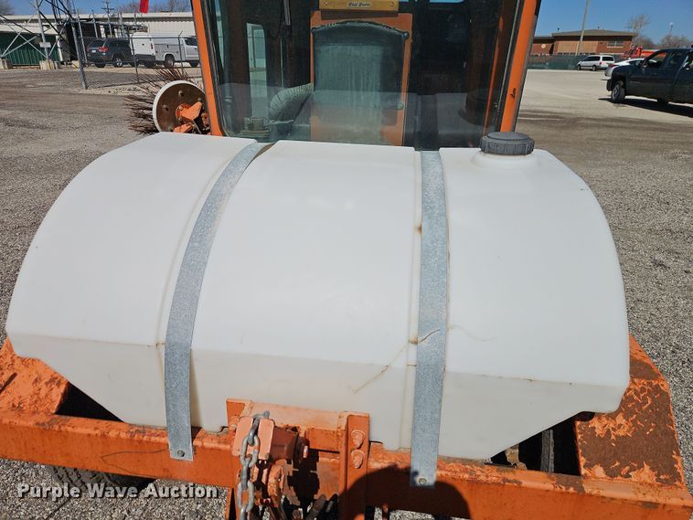 image for item EI8876 2009 Broce Broom RJ 350 broom