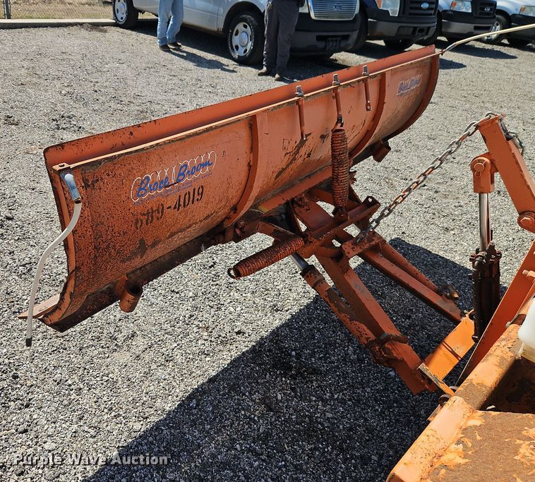 image for item EI8876 2009 Broce Broom RJ 350 broom