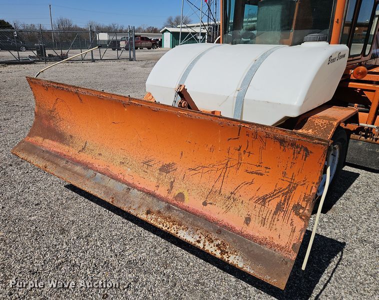 image for item EI8876 2009 Broce Broom RJ 350 broom