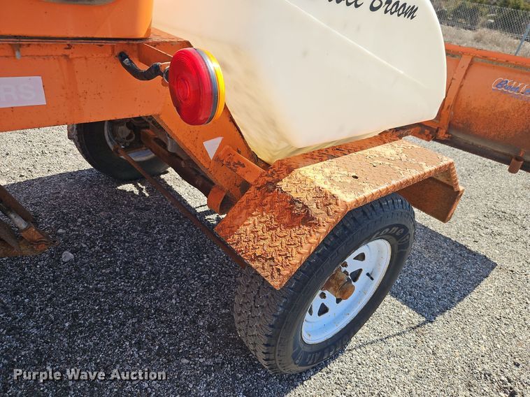 image for item EI8876 2009 Broce Broom RJ 350 broom