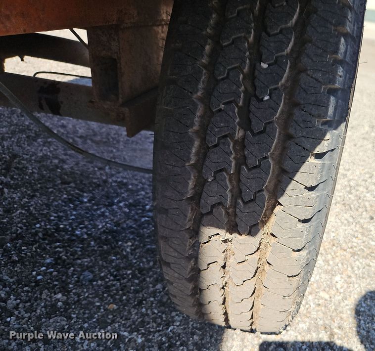 image for item EI8876 2009 Broce Broom RJ 350 broom