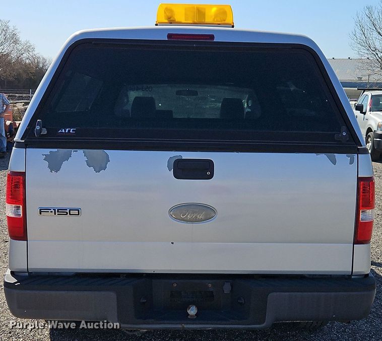 image for item EI8877 2007 Ford F150 XL pickup truck