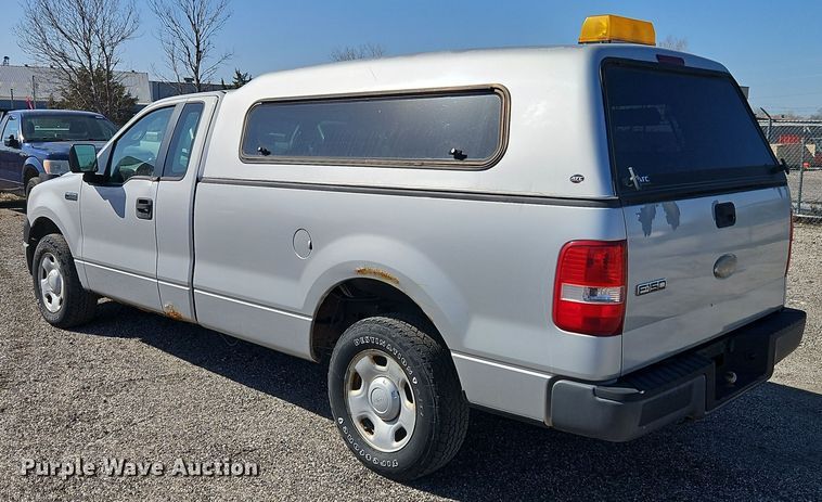 image for item EI8877 2007 Ford F150 XL pickup truck