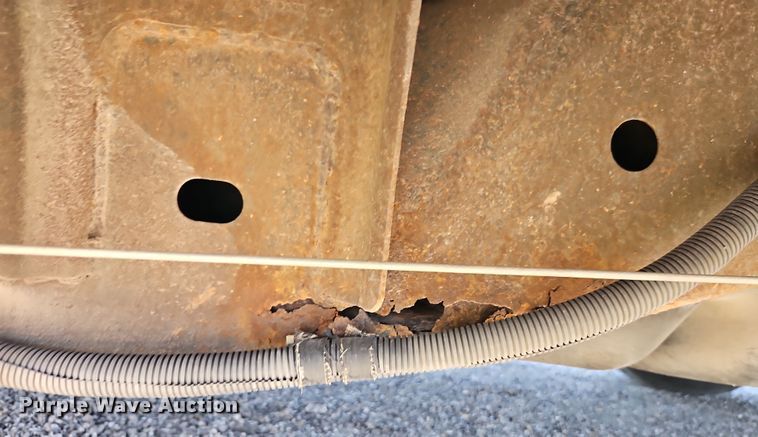 image for item EI8877 2007 Ford F150 XL pickup truck