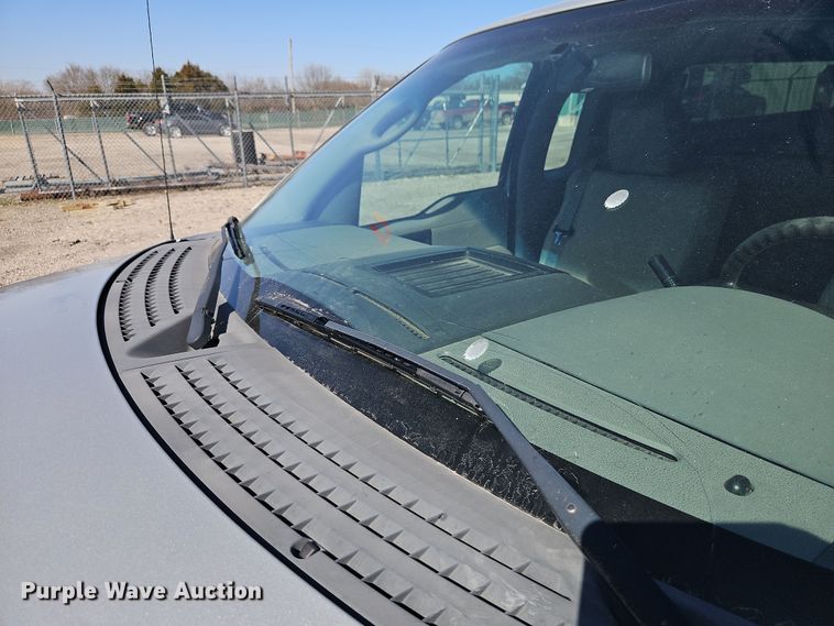 image for item EI8877 2007 Ford F150 XL pickup truck