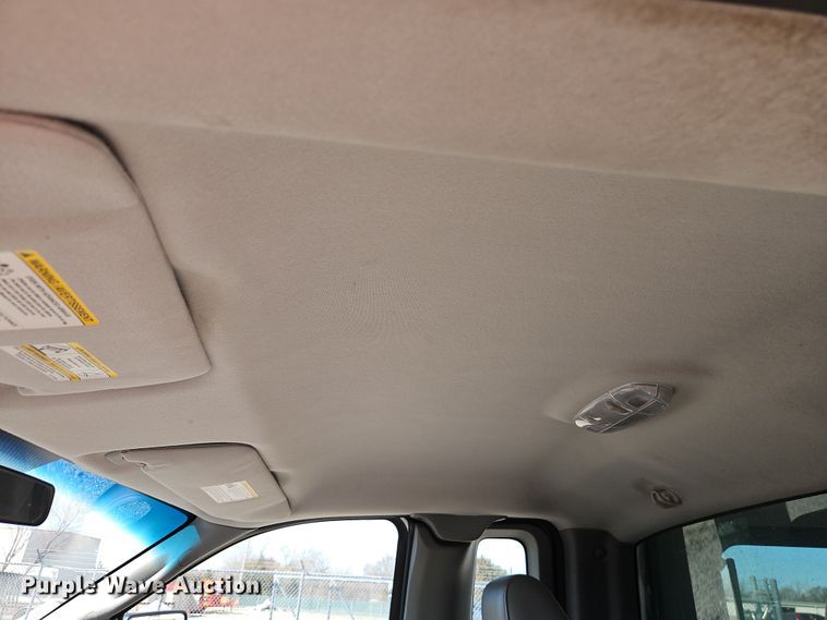 image for item EI8877 2007 Ford F150 XL pickup truck