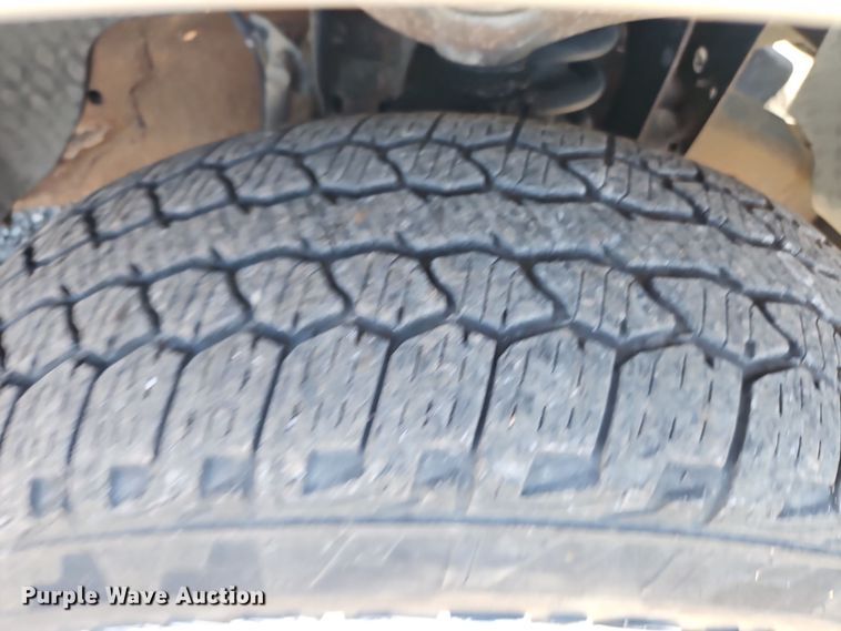 image for item EI8877 2007 Ford F150 XL pickup truck