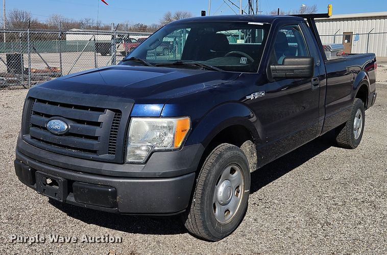 image for item EI8878 2009 Ford F150 XL pickup truck