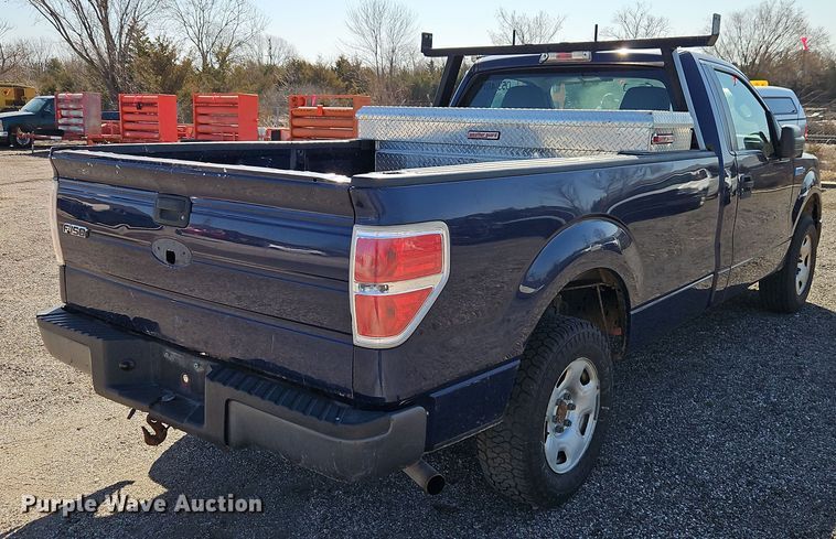 image for item EI8878 2009 Ford F150 XL pickup truck