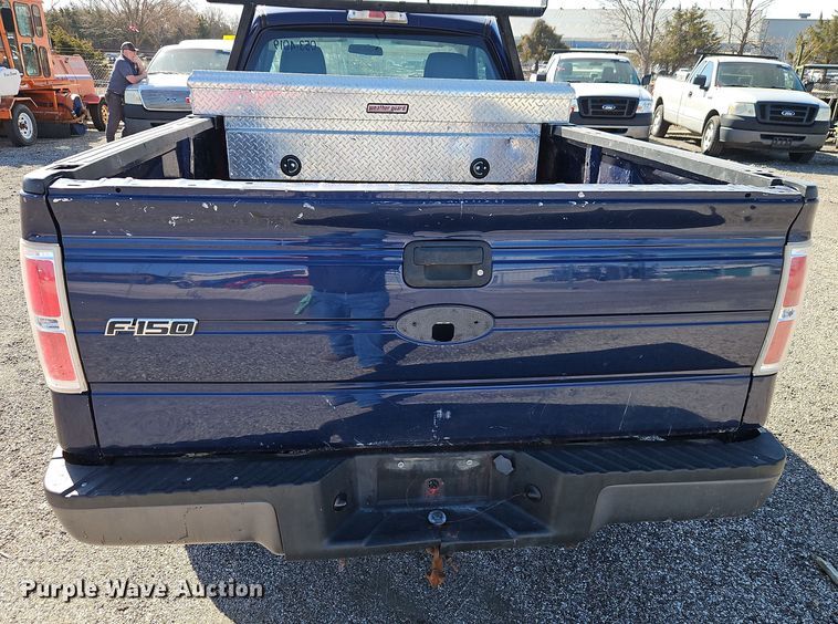 image for item EI8878 2009 Ford F150 XL pickup truck