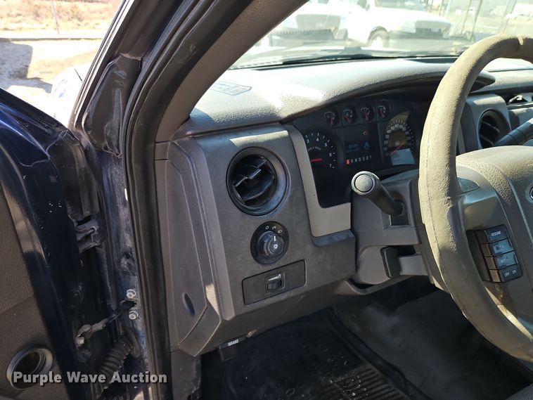 image for item EI8878 2009 Ford F150 XL pickup truck