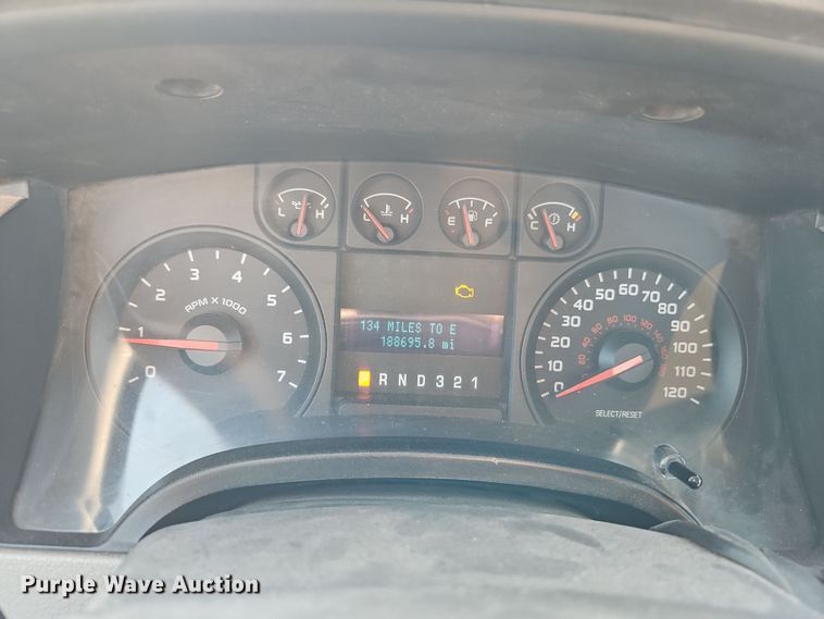 image for item EI8878 2009 Ford F150 XL pickup truck