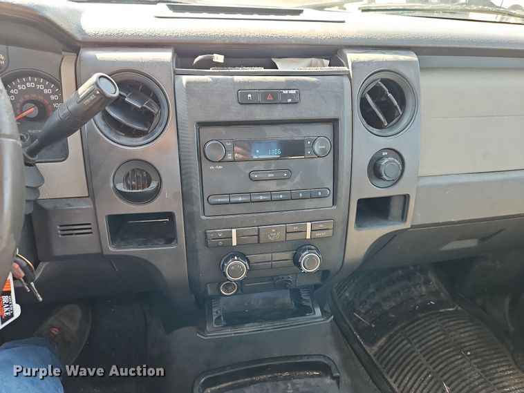 image for item EI8878 2009 Ford F150 XL pickup truck