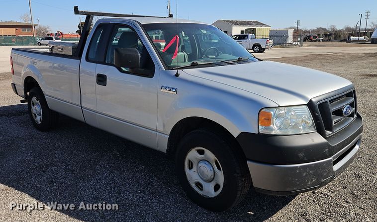 image for item EI8879 2007 Ford F150 XL pickup truck