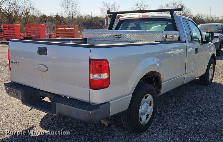 image for item EI8879 2007 Ford F150 XL pickup truck