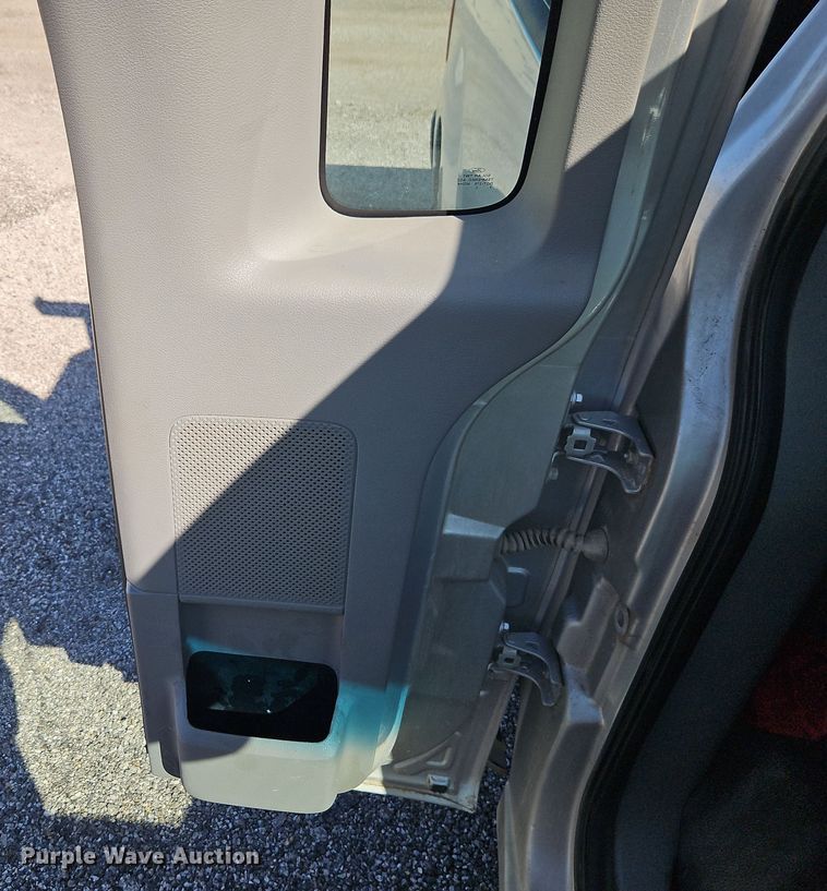 image for item EI8879 2007 Ford F150 XL pickup truck