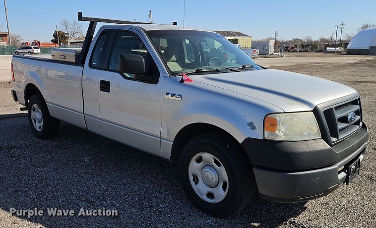 image for item EI8880 2007 Ford F150 XL pickup truck