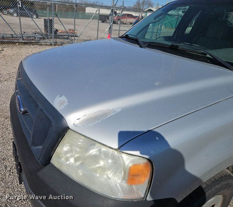 image for item EI8880 2007 Ford F150 XL pickup truck