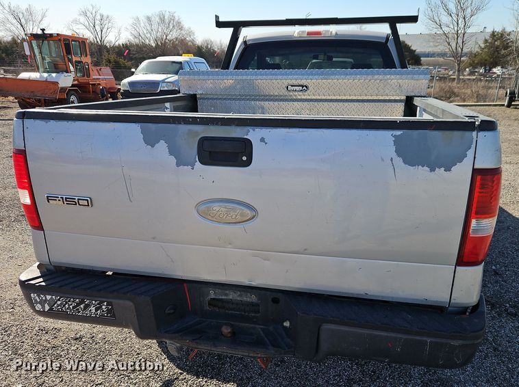 image for item EI8880 2007 Ford F150 XL pickup truck